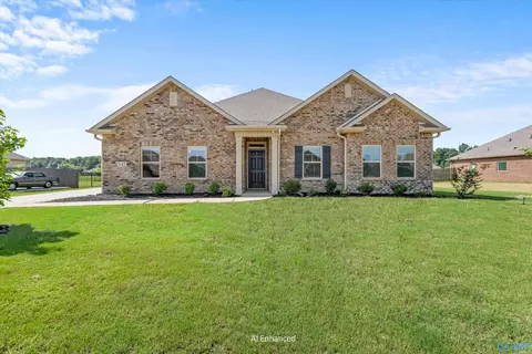 142 Tango Dr, Meridianville, AL 35759