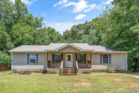 439 Sommerville Ave, Moulton, AL 35650