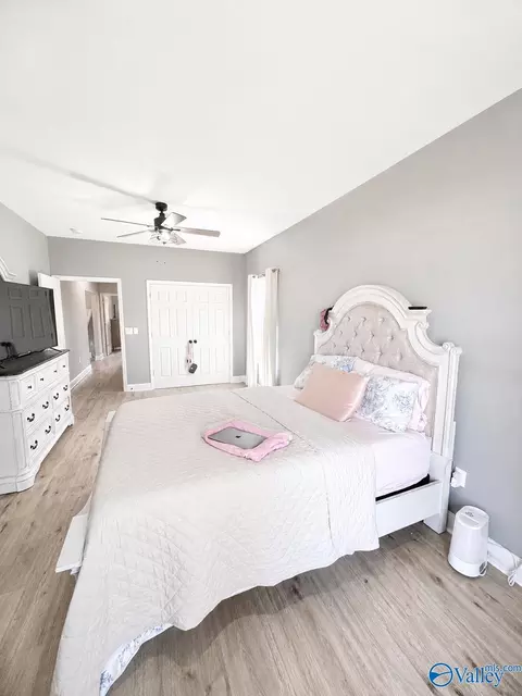 520 Cloverleaf Cir, Killen, AL 35645 photo 18