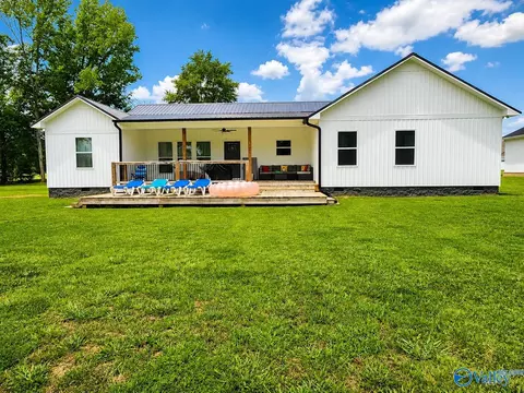 520 Cloverleaf Cir, Killen, AL 35645 photo 43