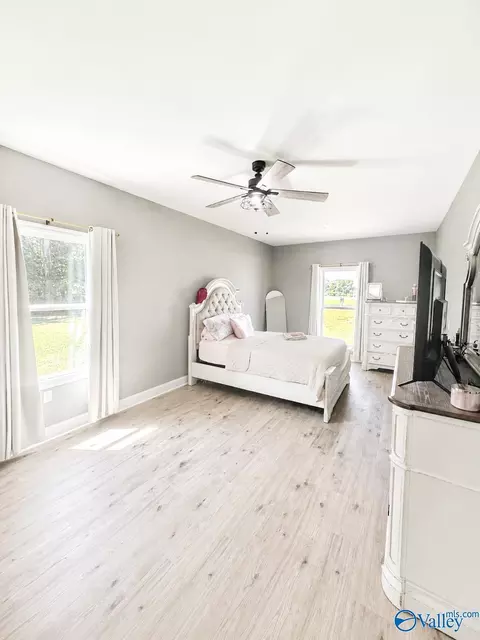 520 Cloverleaf Cir, Killen, AL 35645 photo 19