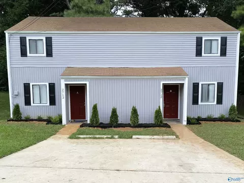 2712 Clayton Dr, Huntsville, AL 35810