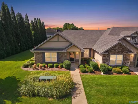 188 Moore Farm Cir #188, Huntsville, AL 35806