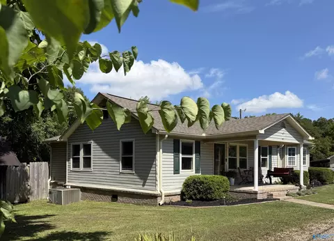 495 Mill Bluff Rd, Union Grove, AL 35175