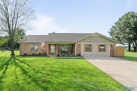 102 Harwell Cir, Meridianville, AL 35759