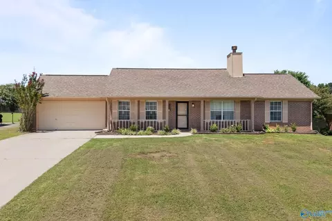 122 Delta Pine Dr, Huntsville, AL 35811