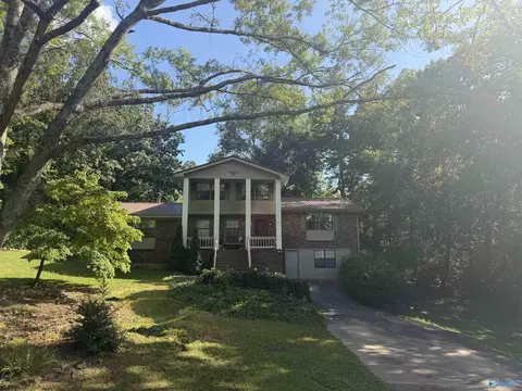 1536 Bellevue Dr, Gadsden, AL 35904