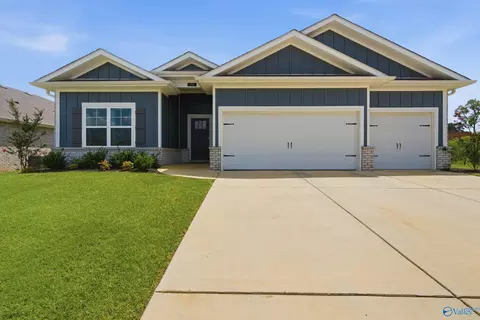 296 Wraywood Rd, Huntsville, AL 35810