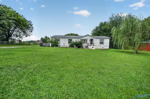503 Mitchell Moore Rd, Hazel Green, AL 35750