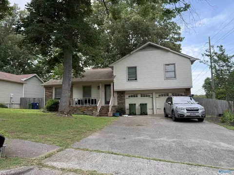 707 Shirley Ct, Huntsville, AL 35803