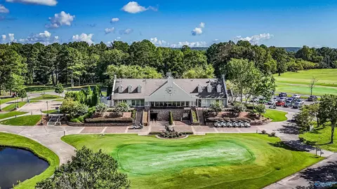 75 Turning Leaf Dr, Union Grove, AL 35175
