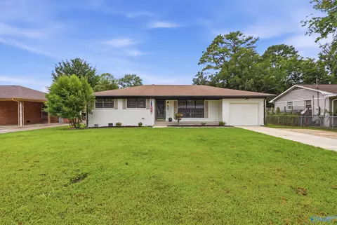 2107 Giles Dr, Huntsville, AL 35811