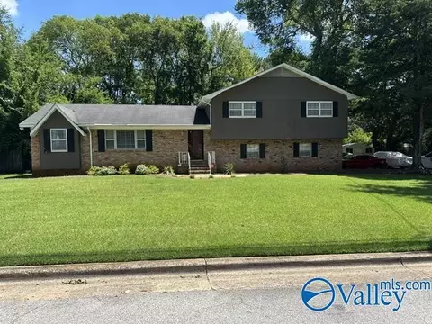 1018 Oster Dr, Huntsville, AL 35816
