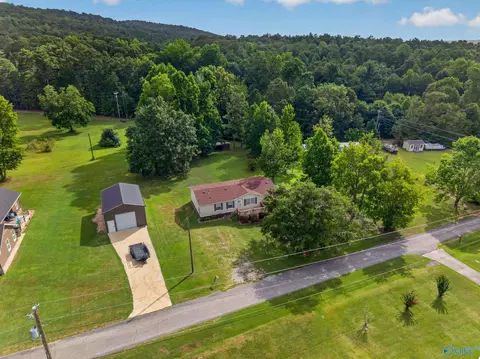 View/Area - 33 Ted St, Ohatchee, AL 36271 photo 2 of 5