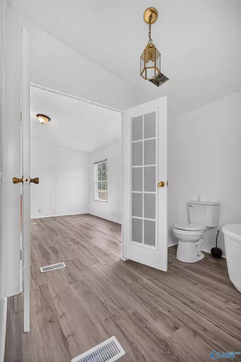 Bath - 33 Ted St, Ohatchee, AL 36271 photo 4 of 5