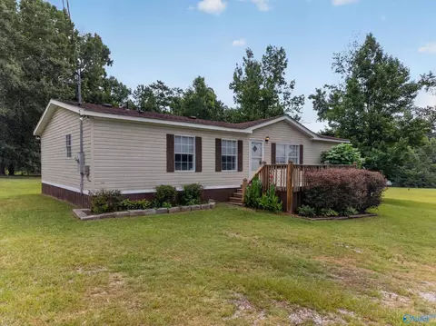 Exterior - 33 Ted St, Ohatchee, AL 36271 photo 4 of 6