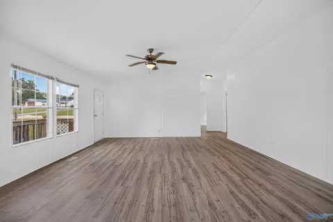 Living - 33 Ted St, Ohatchee, AL 36271 photo 4 of 7
