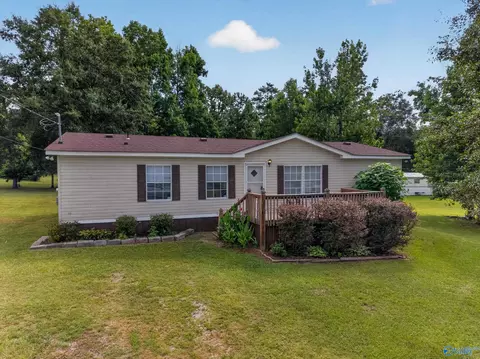 Exterior - 33 Ted St, Ohatchee, AL 36271 photo 6 of 6