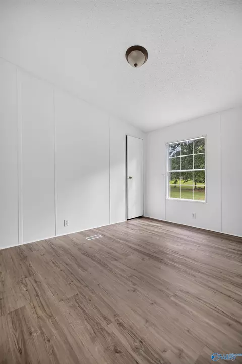 Bedroom - 33 Ted St, Ohatchee, AL 36271 photo 3 of 4