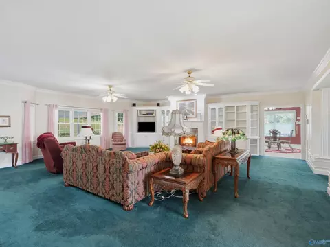 Living - 452 Sharpford Rd, Somerville, AL 35670 photo 1 of 3