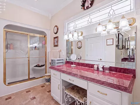 Bath - 452 Sharpford Rd, Somerville, AL 35670 photo 1 of 4