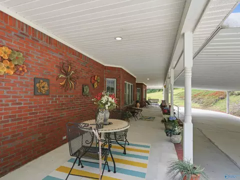Exterior - 452 Sharpford Rd, Somerville, AL 35670 photo 9 of 11