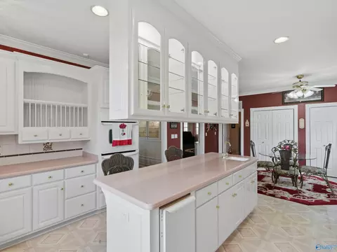 Kitchen - 452 Sharpford Rd, Somerville, AL 35670 photo 3 of 4