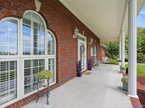 Exterior - 452 Sharpford Rd, Somerville, AL 35670 photo 6 of 11