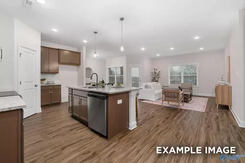 6210 Pisgah Dr, Huntsville, AL 35810