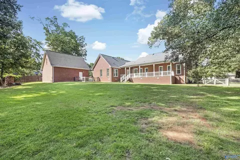 Exterior - 265 Forest Home Dr, Trinity, AL 35673 photo 5 of 7