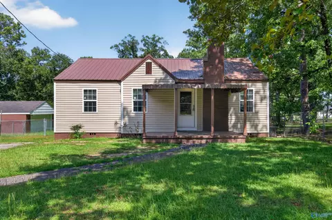 216 Nunnally Ave, Gadsden, AL 35903
