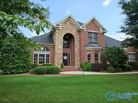 29 Elm Ridge Blvd, Huntsville, AL 35824