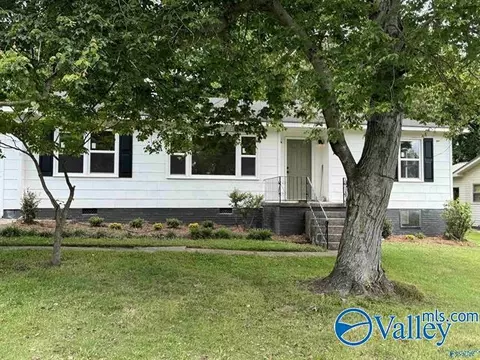 1929 Lookout St, Gadsden, AL 35904