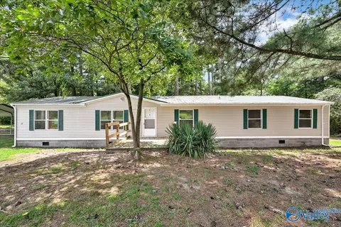 575 Milligan Rd, Falkville, AL 35622
