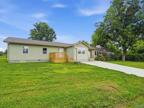 Exterior - 42 1st Ave, Grant, AL 35747 photo 3 of 11