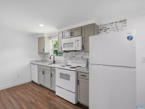 Kitchen - 42 1st Ave, Grant, AL 35747 photo 4 of 5