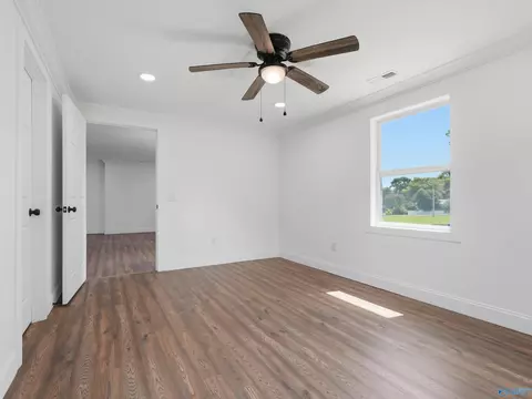 Bedroom - 42 1st Ave, Grant, AL 35747 photo 5 of 6