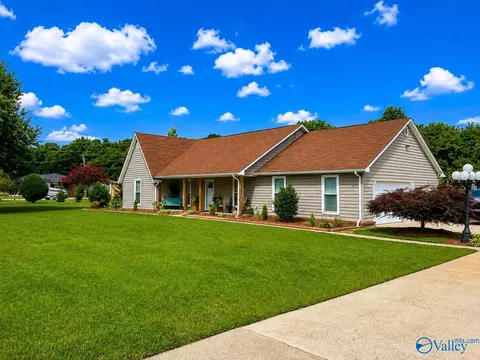 1120 Fulton St, Albertville, AL 35950