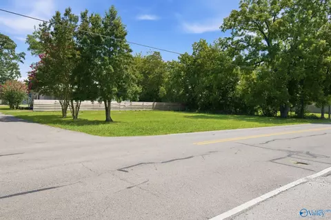 705 Beech St, Scottsboro, AL 35768