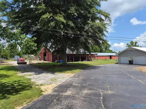 Exterior - 5380 Highway 55, Eva, AL 35621 photo 4 of 11