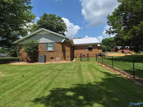 Exterior - 5380 Highway 55, Eva, AL 35621 photo 6 of 11