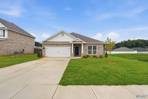 9220 Current Way, Owens Cross Roads, AL 35763
