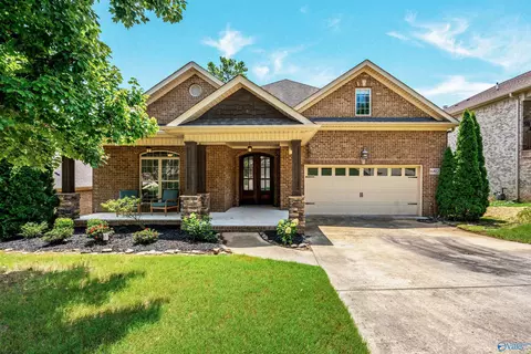 6812 Breyerton Way, Owens Cross Roads, AL 35763