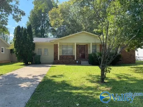 3313 Lockwood Ct, Huntsville, AL 35805