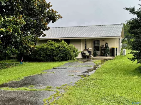 1162 Tennessee St, Hackleburg, AL 35564