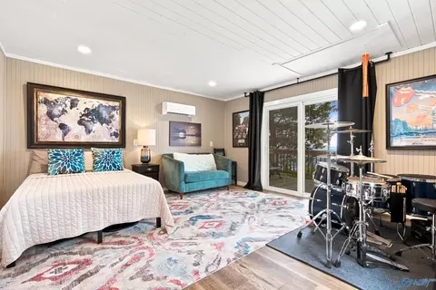 Bedroom - 1889 Scenic Dr, Section, AL 35771 photo 6 of 6