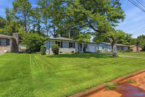 2617 Landsdale Dr, Huntsville, AL 35810
