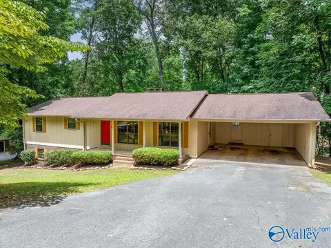 505 Leath Dr, Fort Payne, AL 35967