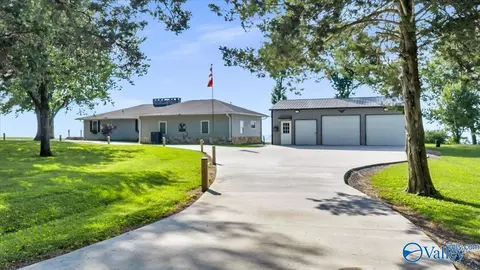 Exterior - 444 Moss View Rd, Section, AL 35771 photo 3 of 8