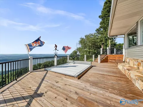 Exterior - 444 Moss View Rd, Section, AL 35771 photo 5 of 8